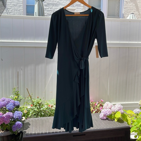 Kiyonna  - Whimsy Wrap Dress Hunter Medium - Picture 2 of 16